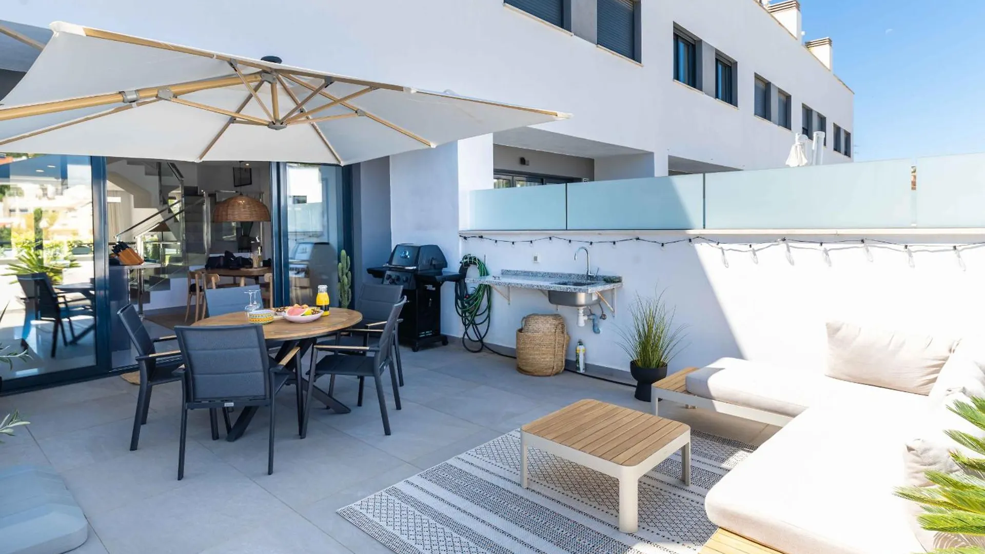 Holiday home Modern Newbuild Townhouse With Quality Furniture Villa Fuengirola