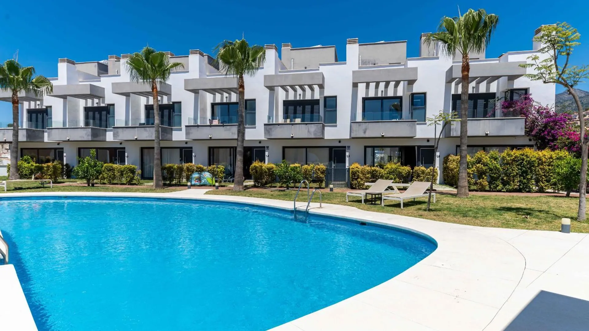 Holiday home Modern Newbuild Townhouse With Quality Furniture Villa Fuengirola Spain